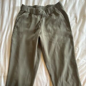 lululemon on the fly jogger woven